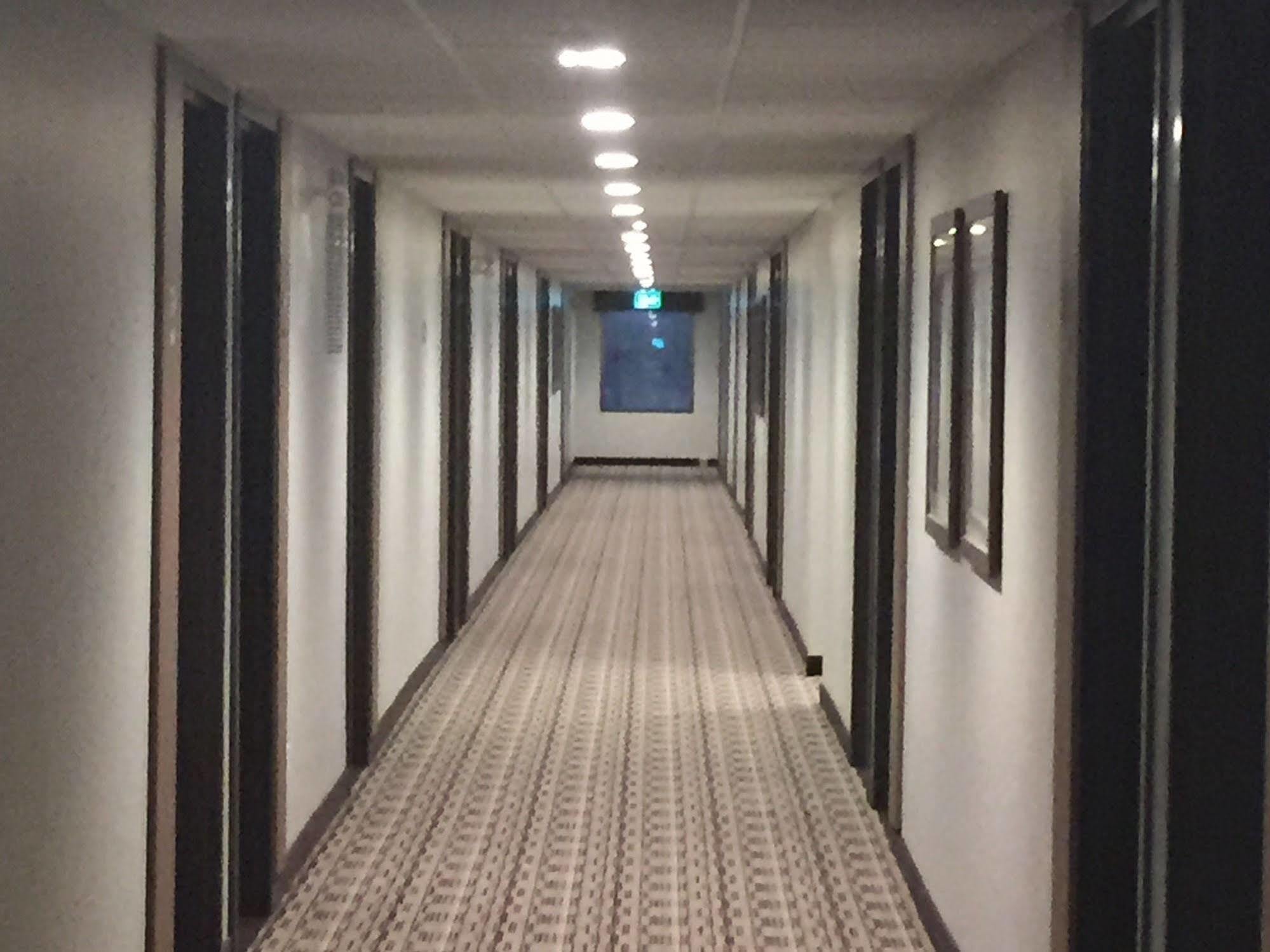 Microtel Inn & Suites By Wyndham Kirkland Lake Exterior foto
